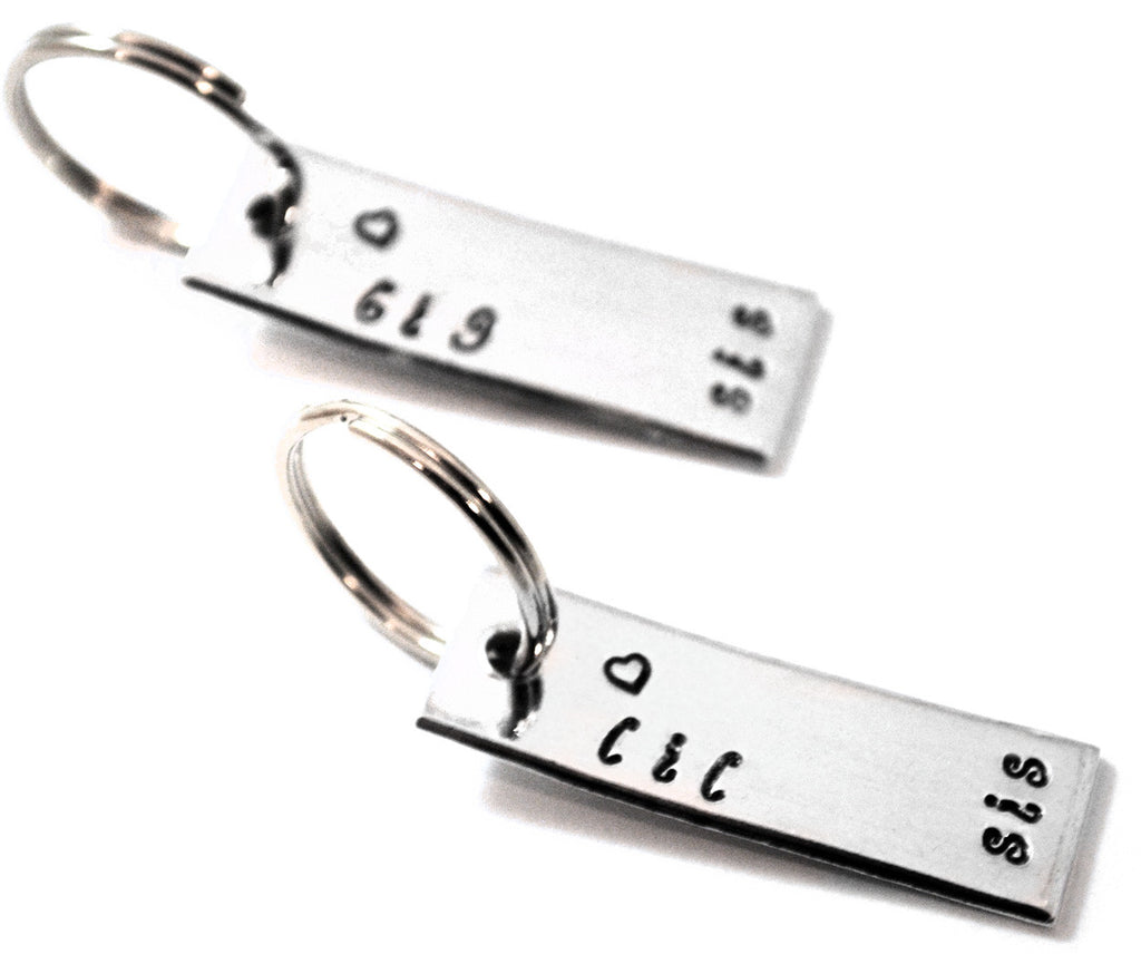 Big Sis/Lil' Sis - Aluminum Handstamped Keychain Pair
