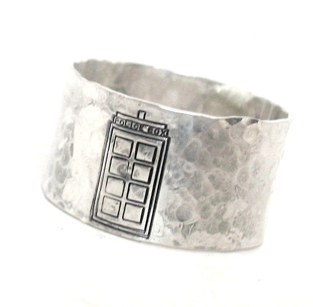 Tardis - [Doctor Who] Sterling Silver Soldered 1/2" Ring w/Hammered Finish